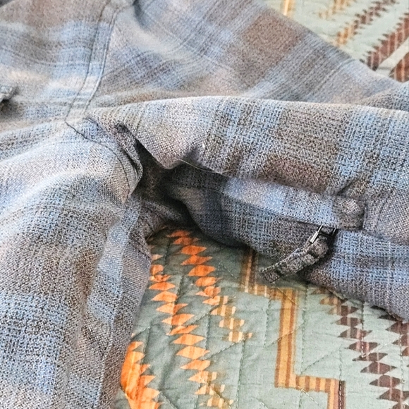 Design Unlikly Futures Shacket - Picture 3 of 7